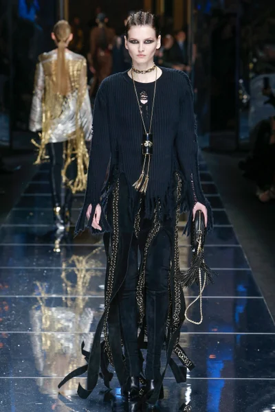 Look 60